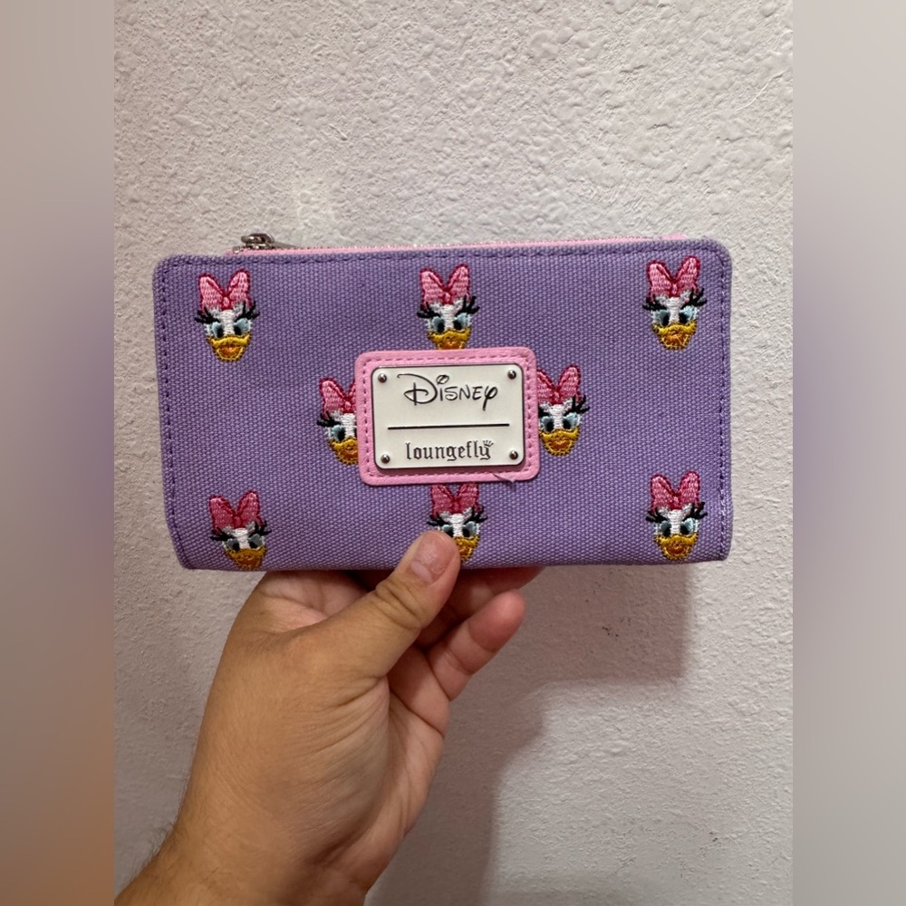 DAISY DUCK  LOUNGEFLY WALLET